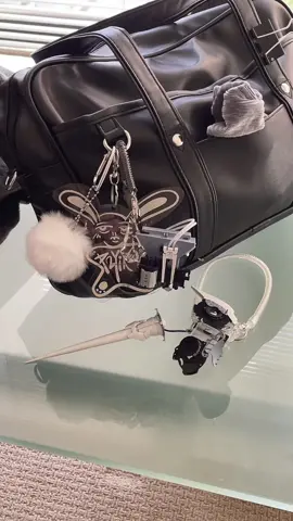 charms that i made from recycled parts 📷💿🪽#yūnmago  