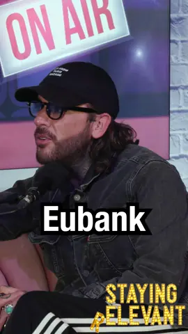 We are cosmic beings ✨🌙💫 @chloeburrows  #stayingrelevant #podcast #sambelgorengkentangpete 