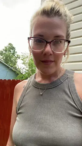 Clover flower accessories #cloveryard #cloverflowers #flowercrown #flowernecklace #mynana #illrememberforyou #plantsoftiktok #PlantTok #plantlife #plantobsessed #frontporchgarden #containergarden #greenmiddlefinger #plantcare #gardentok #makingmemories 