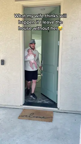 She’s crazy 😂 #dad #comedy #baby #funny #trend #fyp #parents 