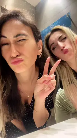 ✌🏻come to the back 😘
