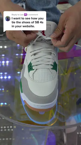 Replying to @Leo ♌️ #fyp #sneakers #foryou #lacetutorial #flightkickz #jordan4 #jordan4sb #jordan4sbpinegreen 