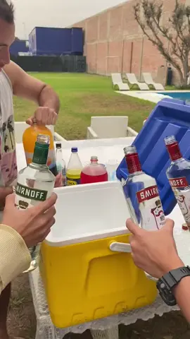 ideal para gran cantidad de personas.!!!  ya sabes pruebalo. #amigosyfiestas #friends #amigos #amistades💯 #fiesta🥳🥳 #junglejuicebar #viral #vodkas #jugos #cocteles🍸🍹 #coctelesfacilesdepreparar #coctelesfaciles🍓🍹😋 