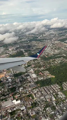 Sobrevoando Manaus #sobrevoo #embraer #manaus #decolagem 