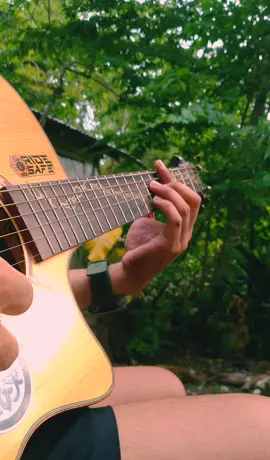 When I met You (APO HIKING) | Fingerstyle Cover 💙💛🤍 #fingerstyle #whenimetyou #apohikingsociety