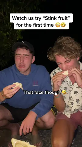 That ending though 😭🤣 #durian #foodtasting #indofood #reaction 