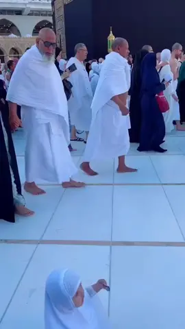 Subhanallah🤩#tiktokkeşfet #kabe #Keşfettiktoktürkiye #namazvideoları #İslamiVideolar #ilahivideoları 