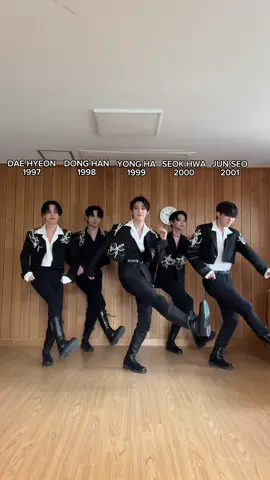 2023 WEi 2ND WORLD TOUR <PASSION> #위아이_가보자고 🩵💙💜