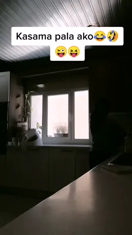 Hahaha😂🤣😜😘😝#proud #forfunonly💜tiktok #dancer #tiktok #tiktok #HappyLangLagi #OFWKUWAIT #viraltiktokvideo 