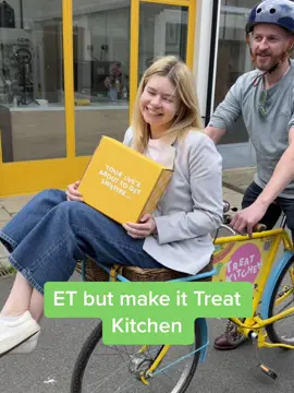 ET phone home I want some tasty sweets #et #johnwilliams #etfilm #tiktokfilmfans #filmscenes #officehumour #officelife #meettheteam #sillygoofymood #tiktokmademebuyit #vibing #behindthescenes #contentcreator #treatkitchenbakery #nottingham #makingtiktoks #marketing 