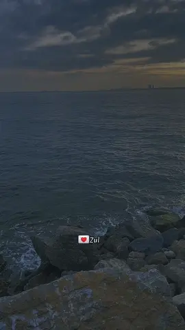 Kau Tetap Di Jendela Kenangan Ku Lyrics #lagulirik #foryoupage #jiwangbroken 