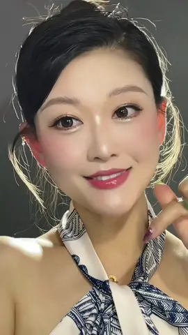 A tutorial for beginners！#makeuptutorial #transition #fypシ #skincare 