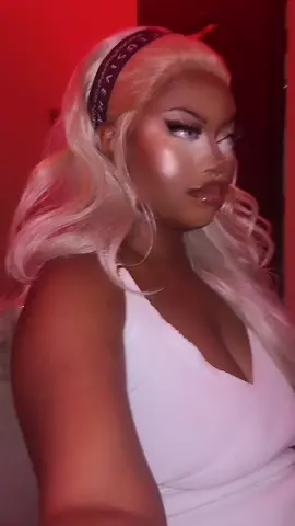 Contacts from Eyevos! Link in Bio. Use my code “Libra” for 20% off  #transitions #sigma #Graphiceyeliner #uniquemakeup #graphicmakeup #coolmakeups #graphicliner #editoriallook #avantgardemakeup #v9300 #modelmalay #creativemua #editorialmua #glittermakeup #tushmagazine #highfashionmakeup #runwaymakeup #fashionmakeup #meltcosmetics #deckofscarlet #iamscarlet #soapbrows #theartistedit #myartistcommunity #sharpedgesmag #inbeautmag #queenkaiser 
