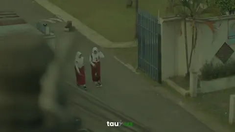 Ada yang kangen ibu?? #jalanan #serunyabelajar #serunyabareng #cinematik #fyp #jakarta #fyp #storytelling #filmlook #secretadmire #ibu #ramadhan #selflove 