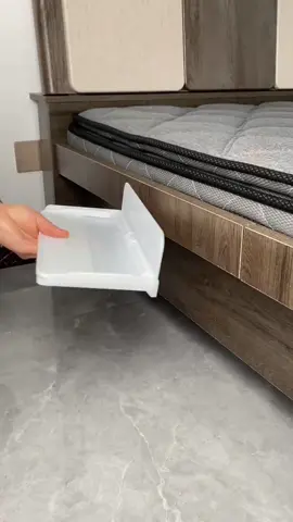 Convenient to put stuffs on bedside😏#goodstuff #goodthings #homehacks #householditems #useful #LearnOnTikTok #tiktokmademebuyit #fyp #foryou 