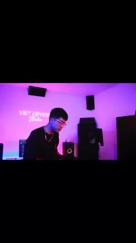 Bần King on the mic 🤯#viethiphop #viethiphopstudio #rap #livesession #fyp #xuhuong #icd 