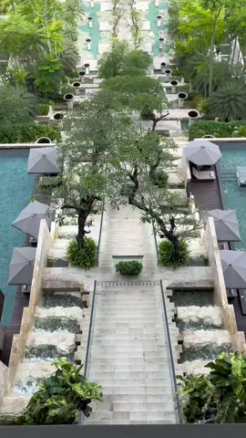 landscape kolam taman dan pantai hotel the apurva kempinski bali