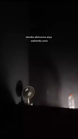 #saatnyatidur😂 #bongomemegorontalo #gorontalo #ftypシ #fyp #gorontalopunya #duniatakberpihakpdku #ruangkata #storywavibesmalam #storyquotes #storymalamhari #sudahigalaumukawan #storygabut #sadvibesstory #ftypシ #gorontalo #TikTokPromote 