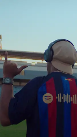 🤙 Magical. Happy. Unpredictable. One-of-a-kind. This is @Ronaldinho's playlist. Enjoy it on @Spotify Brasil  😉🎵 #fcbarcelona #fcbfemeni #barçaontiktok #deportesentiktok  #Ronaldinho #footabll #sports 