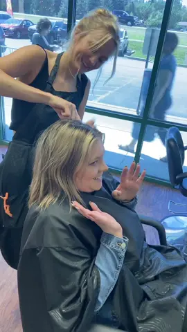 our instructor getting her hair done @Maegan Gertsch #cosmetology #cosmetologyschool #maegan #hairinstructor #hairschool #beauty #hairtiktok #cosmetics #famous #hairtok 