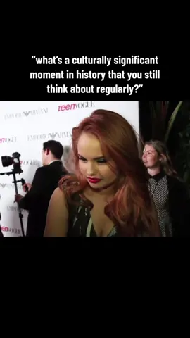 THE WAY SHE EATS THE AIR STOP DEBBY RYAN I LOVE YOU 😭