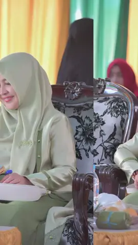 Nyai Hj. Djuwariyah Fawaid istri Alm. KHR Ahmad Fawaid As'ad sekaligus ibunda Ning Nyai Sari As'adiyah Fawaid As'ad & Mertua KHR Ahmad Azaim Ibrahimy Dhofir pengasuh pondok pesantren salafiyah Syafi'iyah Sukorejo Sehatkan Guru guru kami Ya Allah SWT Amiin Allahumma Amiinn #ahlulbayt #sukorejo #pesantrensalafiyahsyafiiyahskorejo #sukorejo_situbondo 