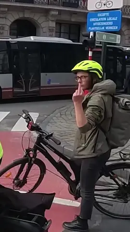 Ich wollte nur nett sein #davidbost #motorrad #gehtsteil