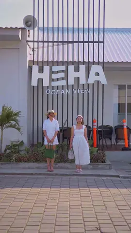 Bikin video ala ala Wes Anderson di Heha Ocean View? Bisa banget dong, semua spot foto kece bisa dicoba buat bikin trend ini, apalagi kalau dapet view sunset gini🥰#hehaoceanview #yogyakarta #explorejogja #rekomendasiwisata #holidayvibes #exploreindonesia #hehaclifflounge #travelvlog #wisatajogja #heha #wesanderson #wesandersonfilm 