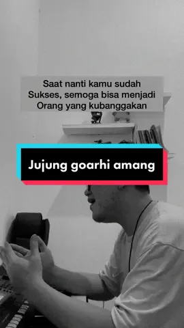 Lagu yang selalu mengingatkan saya untuk selalu berjuang, Bergerak dan Berserah. Semangat untuk kalian gais  . #batak #bataktiktok 