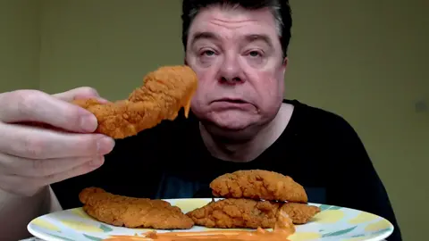 It's a CHICKEN TENDER! #FYP #FUNNY #chicken