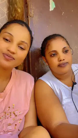 😂😂😂😂elle a gâté ma vidéo 