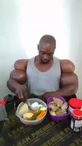 Reminder: Stay away from oils 😅 #sports #GymTok #gymmotivation #Fitness #workout #fyp #fypシ #viralvideo #viral #foryou