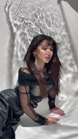 @𝕯𝖗𝖎𝖓𝖓𝖆  Bts photoshoot bareng #sandrinnamichelle #sandrinna11 #sandrinna #sandrinamichelle #sandrinnalovers #sandrinna_11  Make up artist @franky wu  Photographer @Karina Yasmine  Stylist @iwanlatiff  Hairstylist by me 