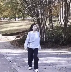 este clip de jennie queda con muchos audios jajajaj la amo #jennie #jenniekim #jennierubyjane #jennieblackpink #blackpink #bornpinkworldtour #bornpink #kpop #blinks #blink #estoyloco #fyp #fypシ 