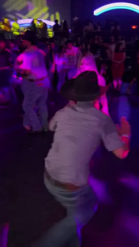 @Angel (El Daffy) (Robles) Here we go Again🔥 #escapade2001houston #fyp #hillarylacalentana #wepa #Cumbia #cumbiawepa #escapade2001 #houston #mexicantiktok #viral #baile #bailes  