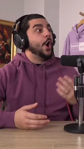 Oohh no i would never do that.. fatg?? #fyp #foryoupage #joesantagato #frankalvarez #thebasementyard #santagatostudios #clip #funny #podcast 