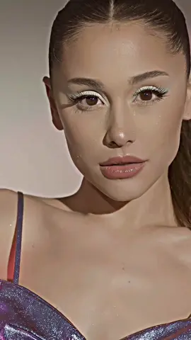 Shes so unbelievably gorgeous oh my god #arianagrande #ariana #arianafan #followme #trending #foryoupage #foru #fypp #trend #music #blowup #beauty 
