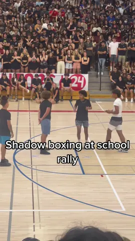 Had to hit him with the running man #runningman  #RunningManOnTikTok #shadowboxing #shadowbox #rally #peprally #schoolrally #bulldogs #folsombulldogs #folsomhighschool #bulldogs #viral #blowthisup #dontletthisflop #foryoupage #foryou #fyp