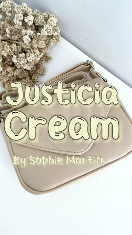 Tas justicia cream Kamu pasti suka banget dengan tas slempang cantik dari SOPHIE MARTIN PARIS ini, karena dilengkapi 1 kantong resleting utama dan 1 kantong resletimg di dalam. Apalagi ada variasi jahitan pada tutup#sophiemartin #viralditiktok #TikTokPromote #tiktokshop 