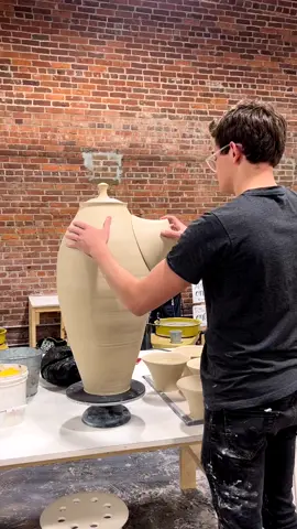 Unbelievable sculpture work on this pot from @shaneceramics #clayculture #pottery #ceramics #artofig #clay