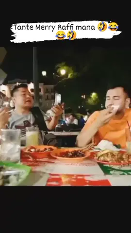 tante merry raffi mana 🤣🤣#raffiahmad #riniperdiyanti77 #riniepe #rafathar #nagitaslavina #rafathar_aahmad #fyp #merryahmad https://youtube.com/shorts/Nf7920MFDRI?feature=share