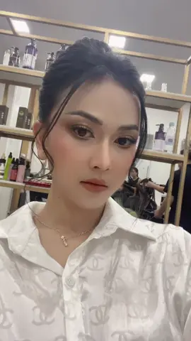 កុំស្រលាញ់គេក្រៅពីអូនដឹងអត់ 😒😒😒🥲