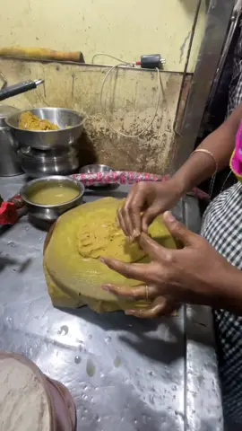 Auntys World Famous Thalipeeth streetfood shorts #FoodLover #food