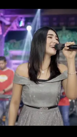 Hadirmu Bagai Mimpi @hennyadella.yt  seng cidro-cidro cah  #adella #hennyadella #hadirmubagaimimpi #lusyianajelita #dangdut #dangdutkoplo #musikdangdut #musikkoplo #fyppppppppppppppppppppppp 