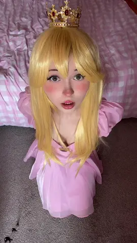 Yes? 😳  ✧ Princess Peach Cosplay ✧  #fyp #princesspeach #cosplay 