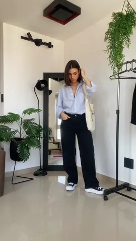 Mais um lookinho de brechó saindo do forno 💙 #OOTD #brecho #fashioninspo #casuallook #look #grwm