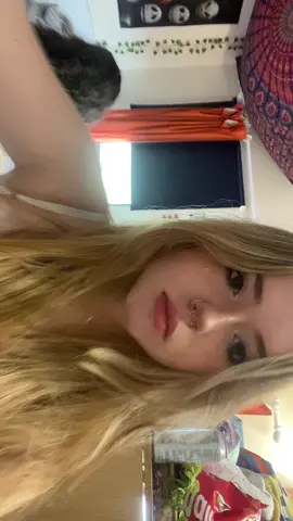 Nose contour a bit gammy