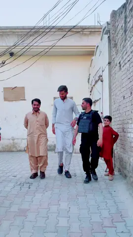 Last video with Shaheen Shah Afridi ⭐️ in home town before going abroad to England (UK) ❤️ #SalarAfridi #Shaheen #shaheenafridi #England #Malak_Darya_khan_Afridi #shahidafridi #chief_of_zakhakhel #mdk_fans #LaysEverywhere #2023 #fyp #tiktok #foryou #viral #video ❤️🌸🔥