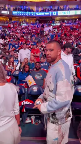 Travis Kelce #traviskelce #sixers #philadelphia #philadelphiasixers #playoffs #eagles #cheifs 