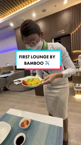 Dịch vụ phòng chờ sân bay của Bamboo Airways tốt nhất Việt Nam! Các món ăn nóng sẽ được phục vụ tại bàn. #bambooairways #firstloungebybambooairways #phongchosanbay #bamboo #phongchothuonggia #airplane #reviewmaybay #maybay 